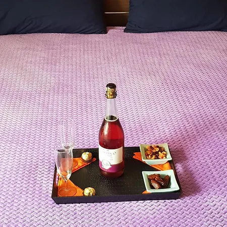 아파트 Ria Court 33