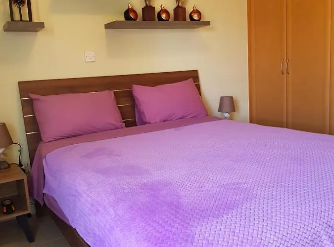 Ria Court 33 ラルナカ